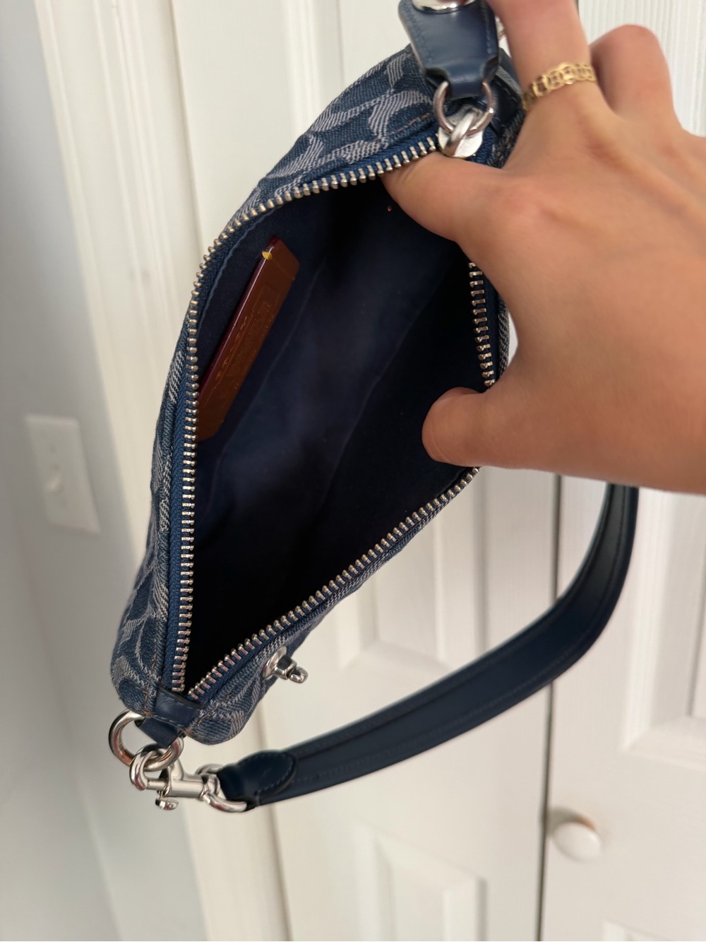 Coach shoulder bag - Picture 5 of 5